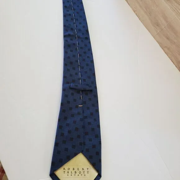 Robert Talbott 100% Silk Necktie Handsewn Dark Blue Black Estate Designer Sharp